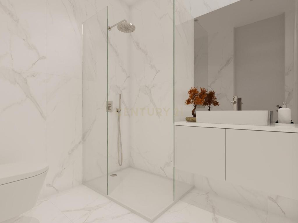 Luxuosa Moradia T3 em Vila Nova de Gaia com Piscina e Jardim - Image 9