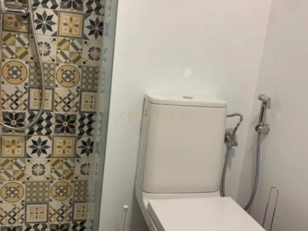 Apartamento T3 + 1 com Licença de Alojamento Local – Estrela / Campo de Ourique, Lisboa - Image 12