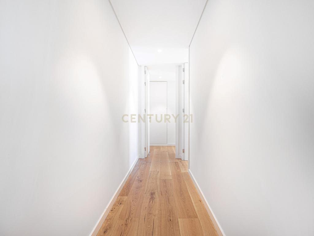 Apartamento T2 no Infinity em Campolide - Image 16