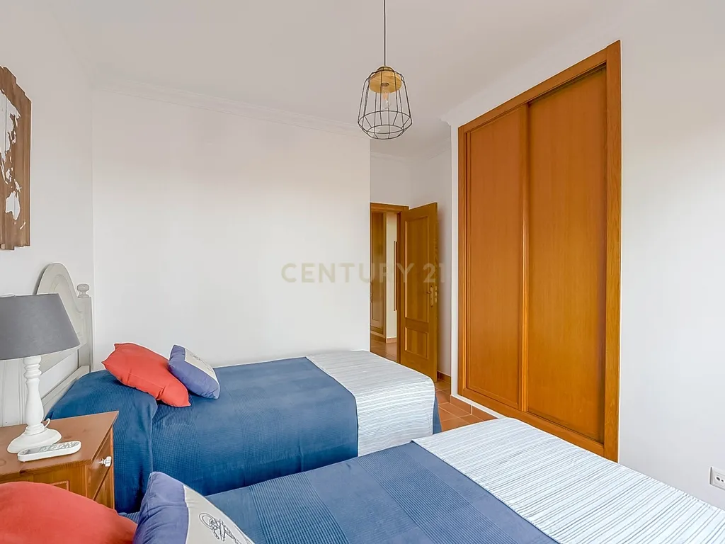Apartamento T2 com Terraço em Cabanas de Tavira - Image 15