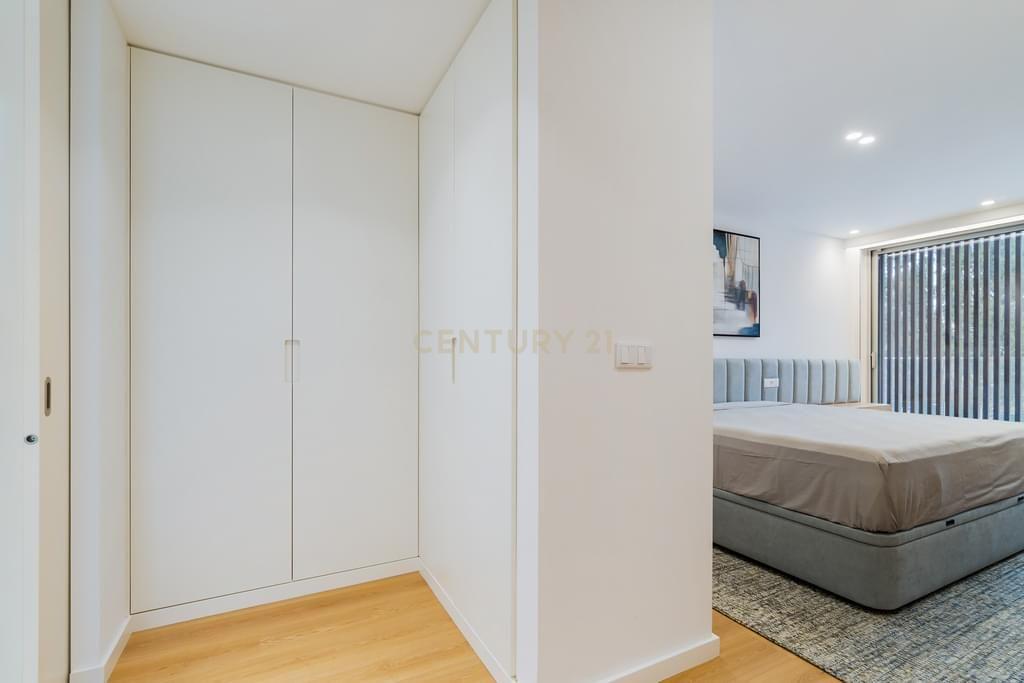 Apartamento T3 de charme totalmente mobilado no Belas Clube de Campo - Image 14
