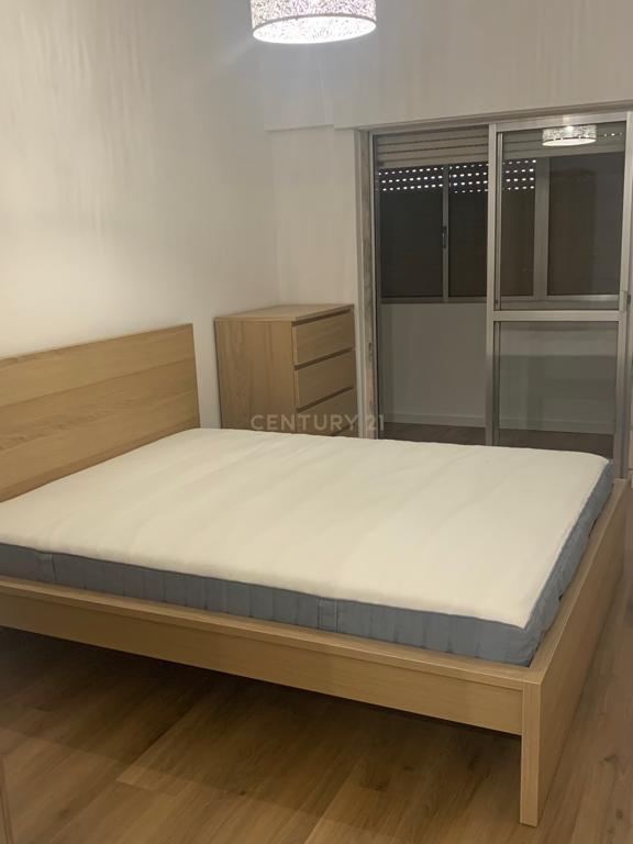 Apartamento para Investimento Metro de Alfornelos - Image 3