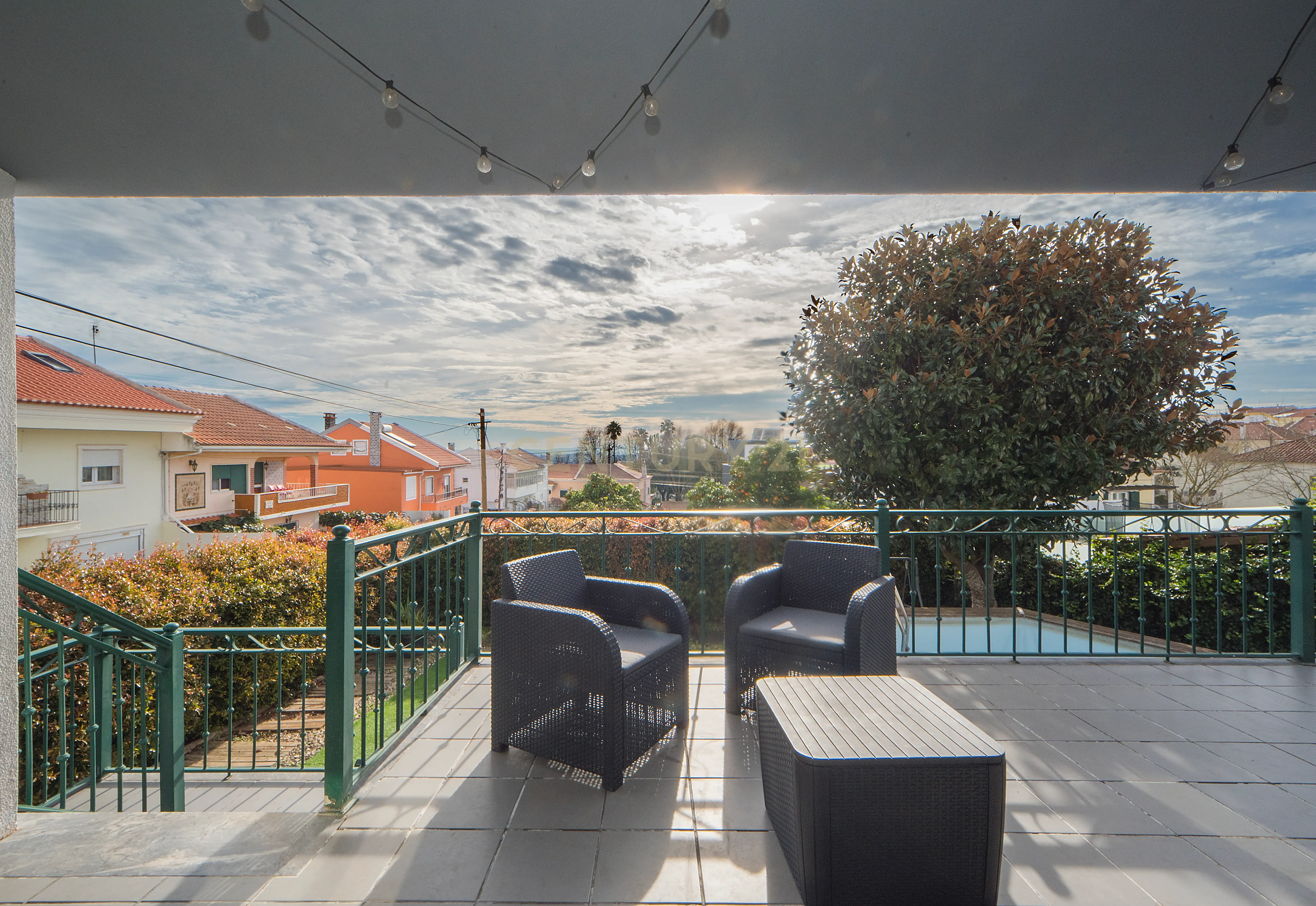 Espetacular Moradia T6 com Jardim e Terraço em Odivelas - Image 6