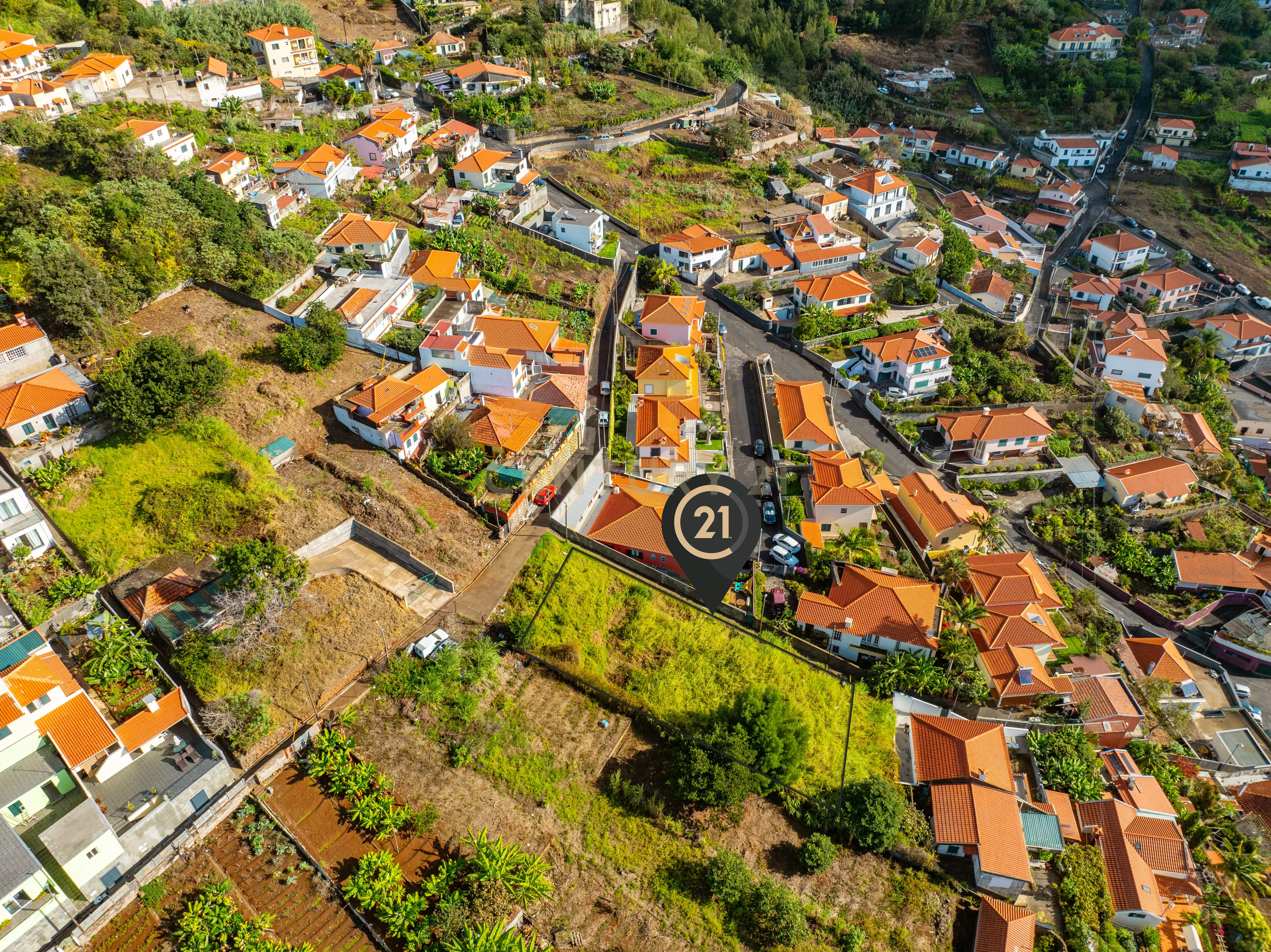 Terreno Urbano para Construção - São Roque, Funchal. - Image 13