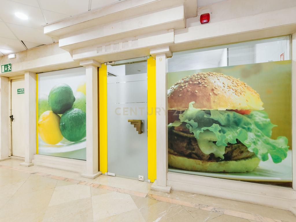 Venda e Trespasse de dois espaços comercial afetos a restauração na Avenida João XXI - Image 20