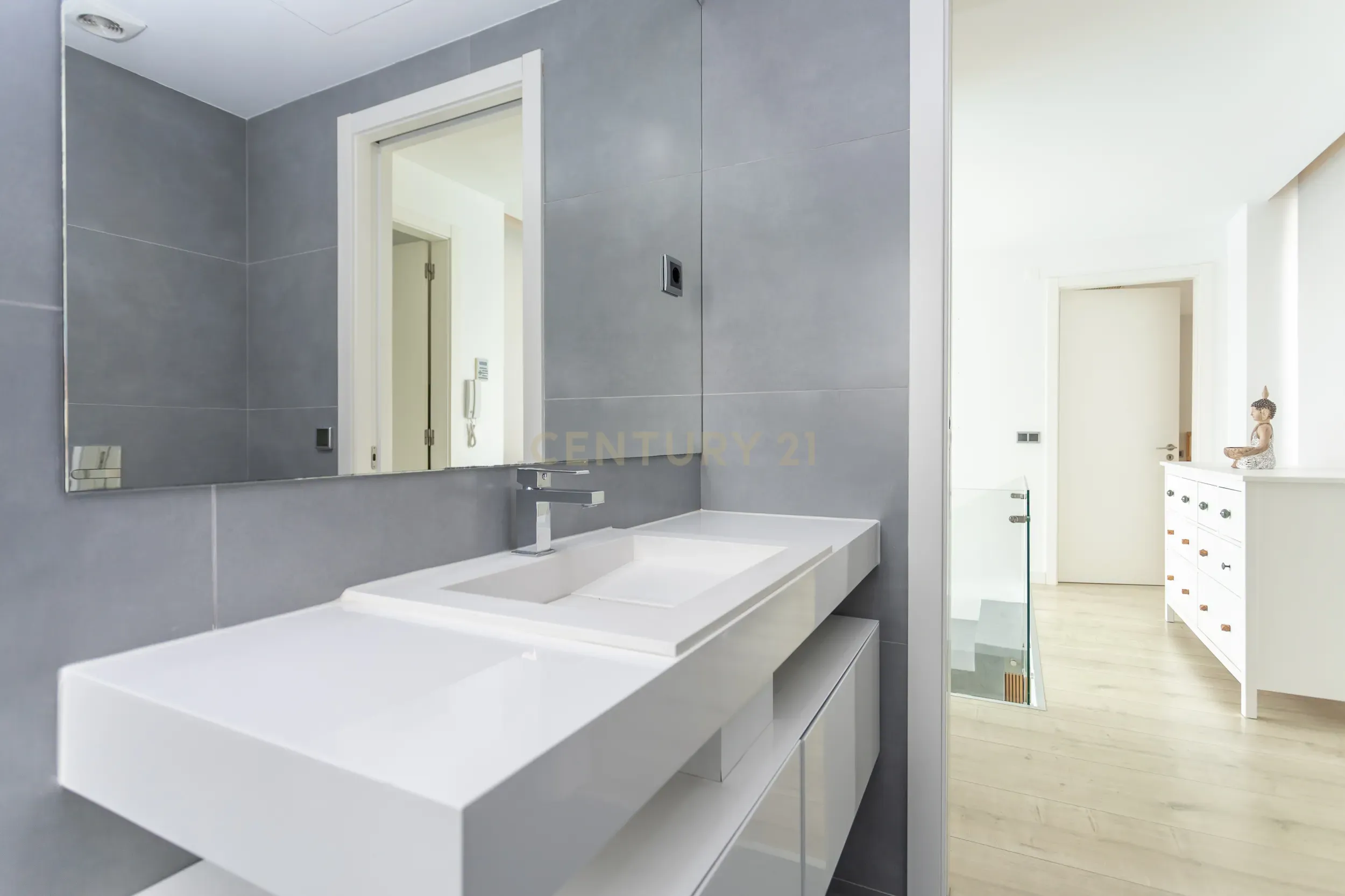 Moradia contemporânea, com piscina, no Aroeira Village, Concelho de Almada - Image 50