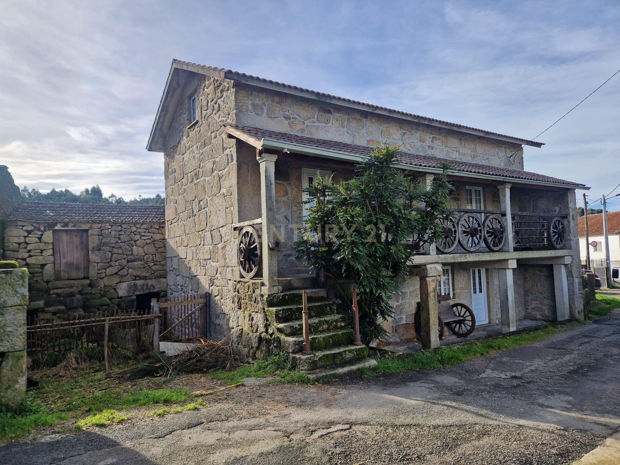 Casa De Pedra Na Serra Do Caramulo, Tondela - Image 3