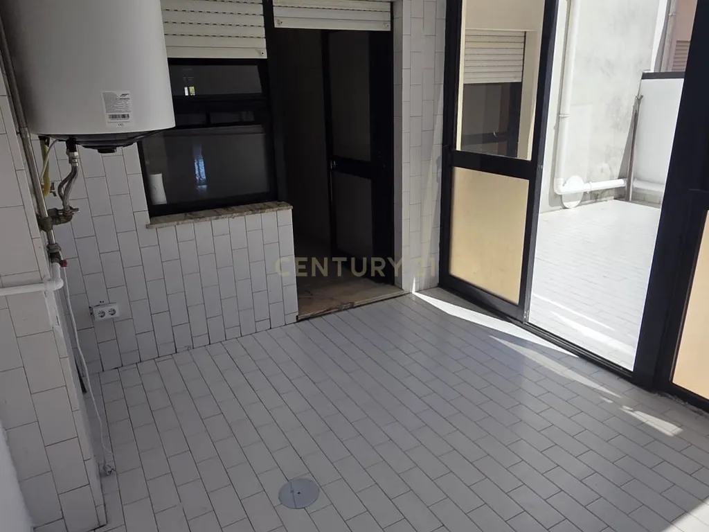 Arrendamento | Excelente Oportunidade em Leça da Palmeira – T2+1 com Terraço e Garagem 🌟 - Image 7