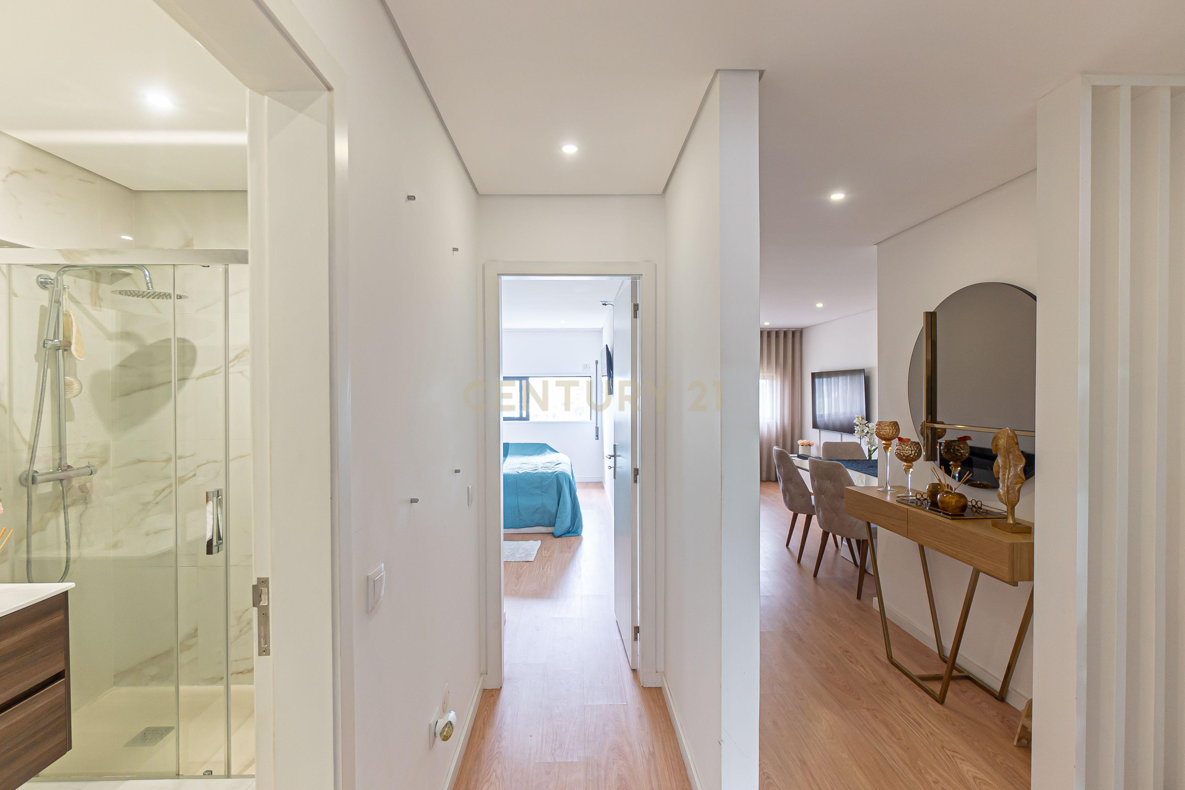 Fotografia 9 de T2 Remodelado e  Mobilado em Perafita, Matosinhos com Vista Panorâmica