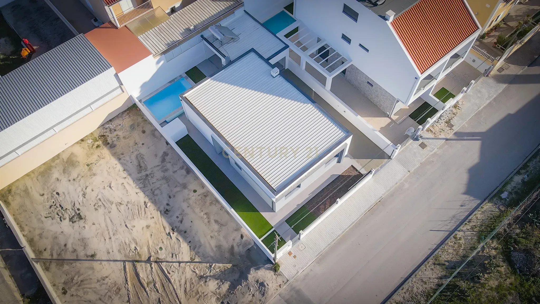 Moradia T3 Térrea com Piscina e Garagem em Fernão Ferro - Image 55