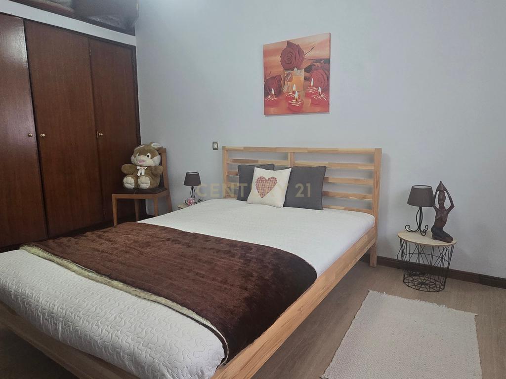 Apartamento T3 em Viana do Castelo com Varanda e Boa Localização - Image 2