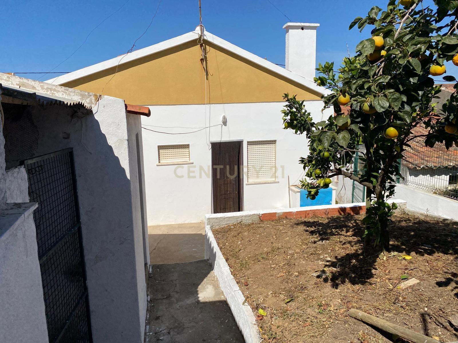 Moradia V3 com garagem e armazém Torres Vedras - Image 3