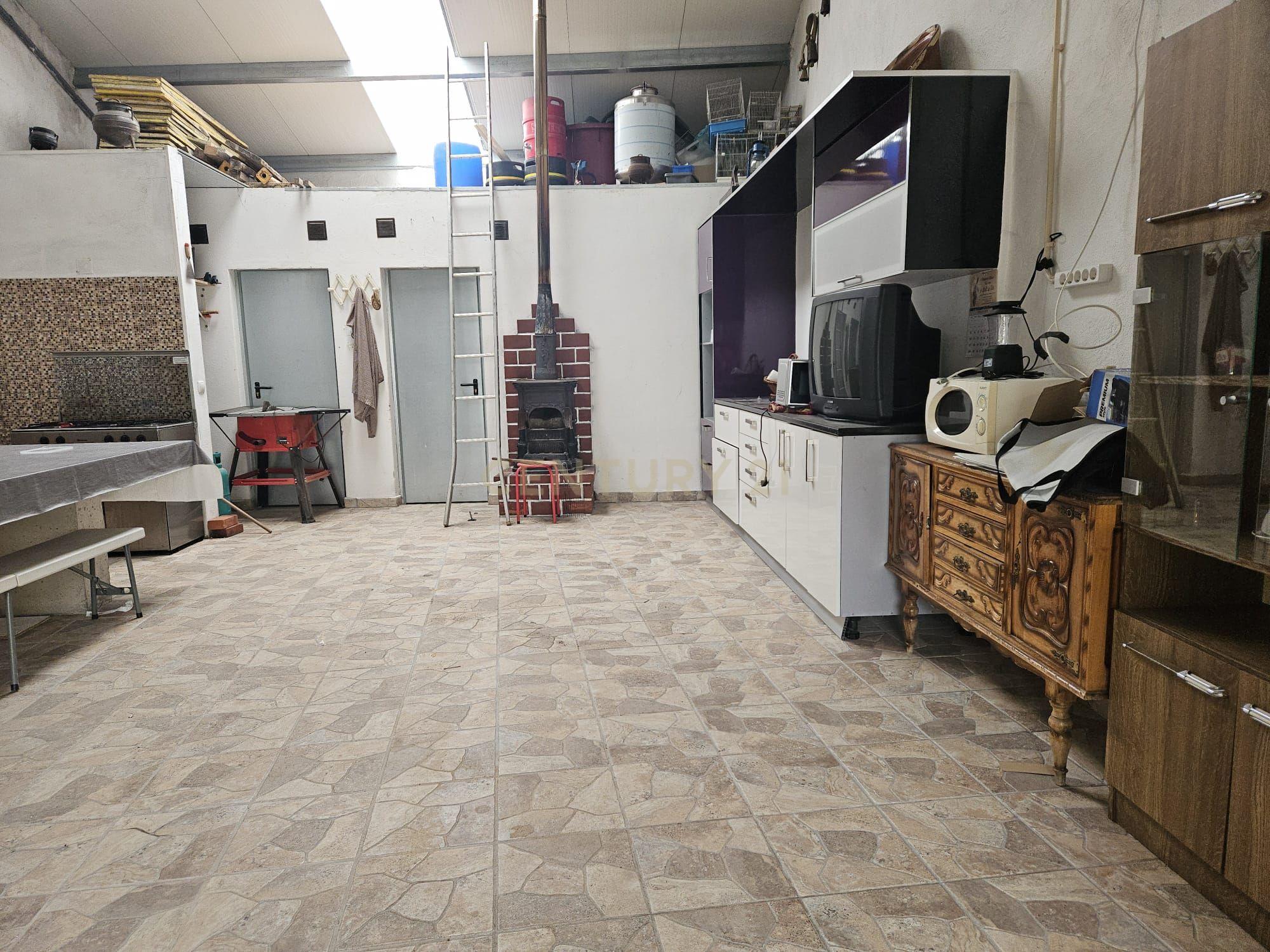 Garagem / Arrecadação com 100m2 - A Oportunidade que Transforma Ideias em Realidade - Image 16