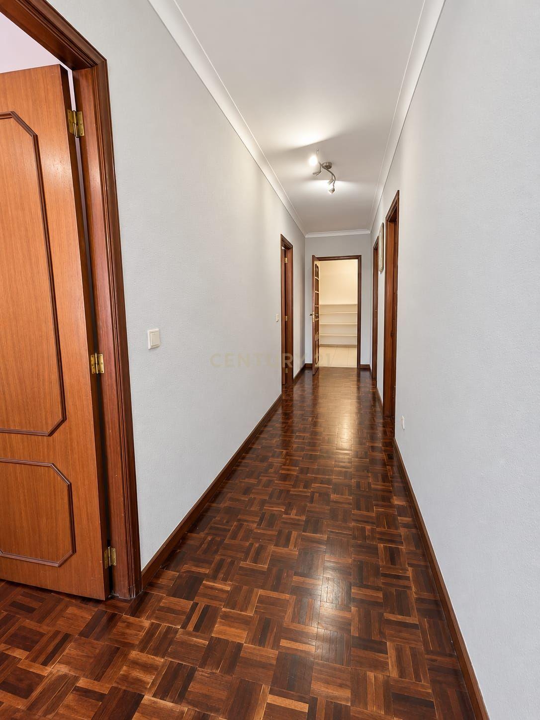 Apartamento T3 à venda em Fânzeres e São Pedro da Cova, Gondomar — foto 12