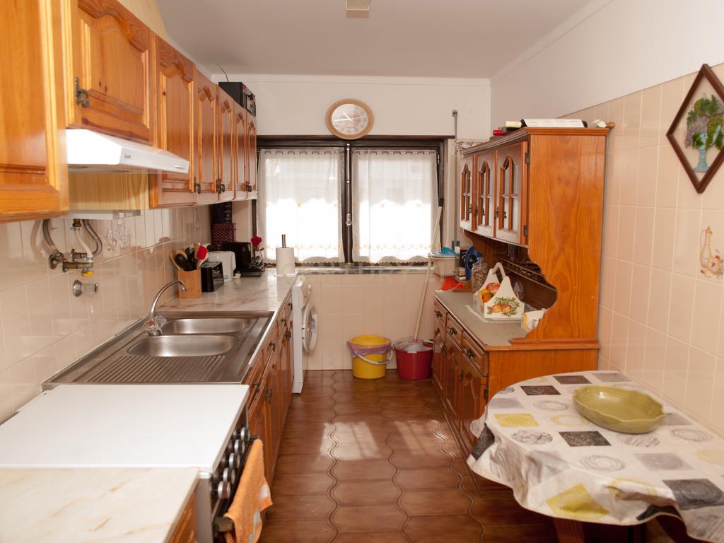 Apartamento T3 em Peniche, Atouguia da Baleia, perto da praia e com boa exposição solar - Image 10