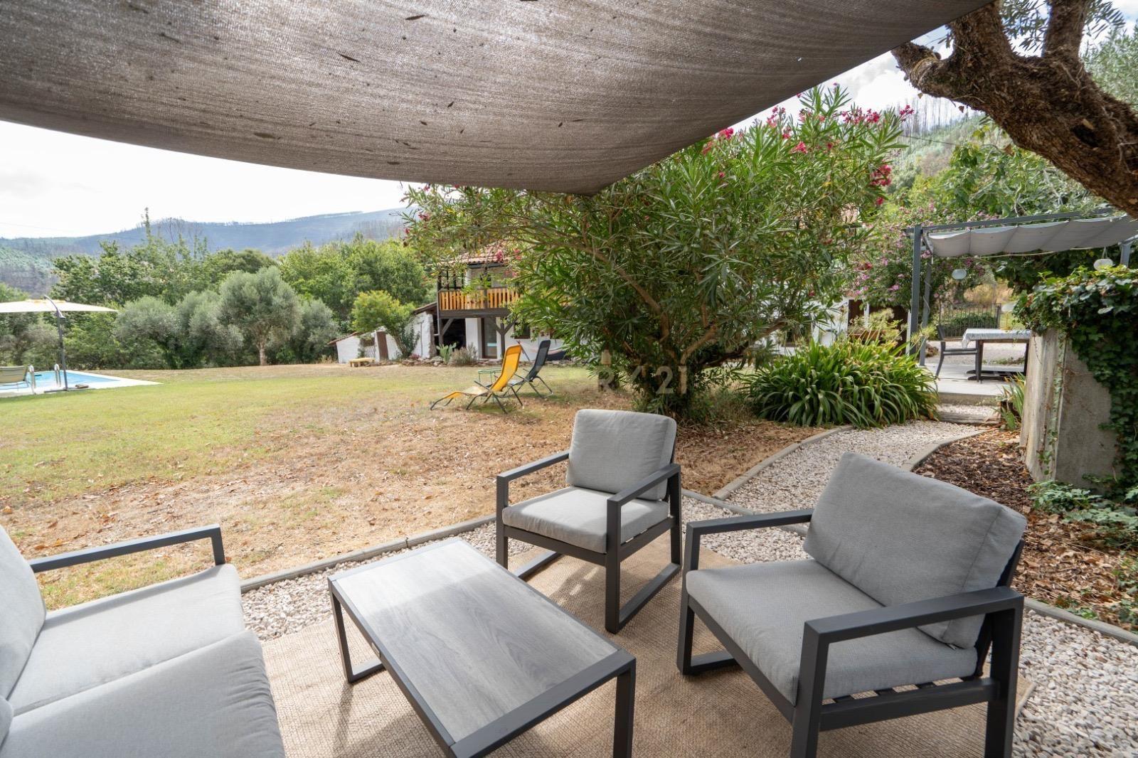 Fotografia 5 de Incrível Moradia T4, piscina de água salgada, ar condicionado, energia solar, amplo terreno e vistas fabulosas!