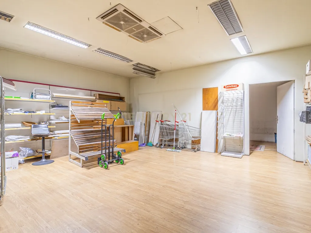 Trespasse de Supermercado junto à Universidade do Minho - Image 10