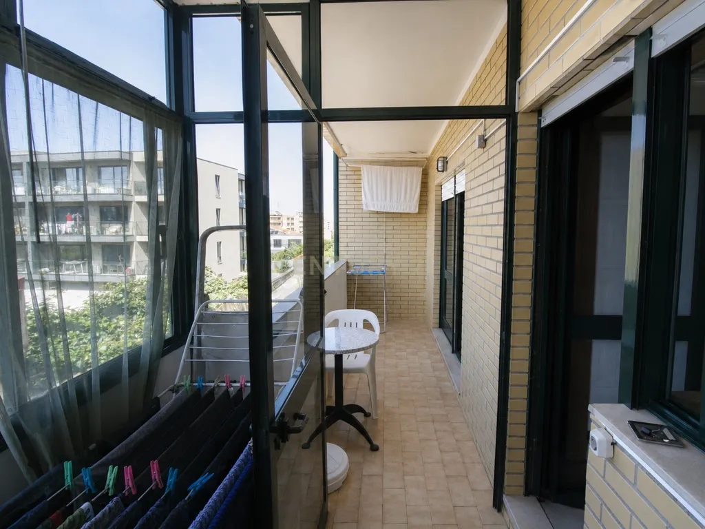 Apartamento T2+1 com Garagem, Varandas em Canidelo Vila Nova de Gaia - Image 14