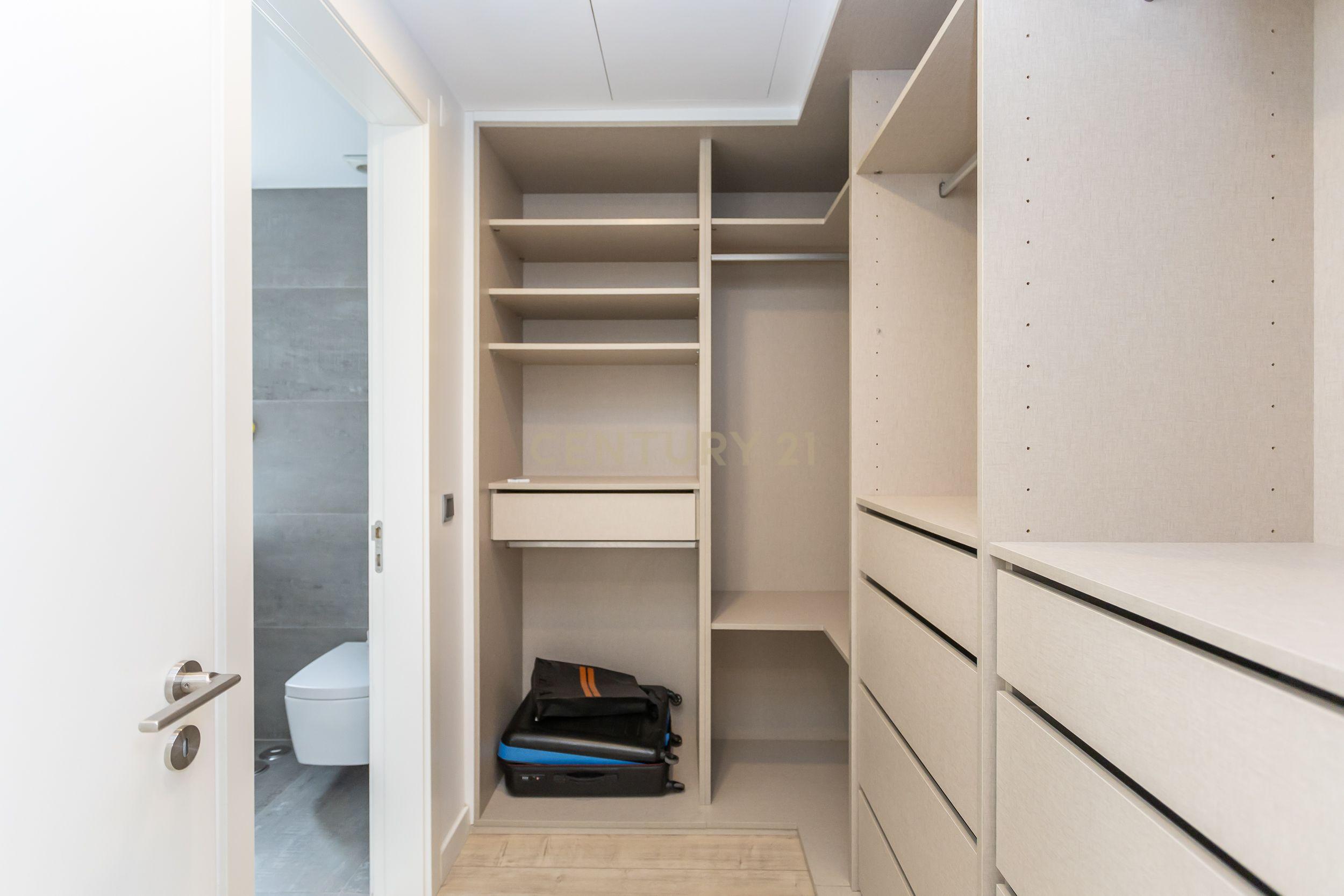 Moradia contemporânea, com piscina, no Aroeira Village, Concelho de Almada - Image 39