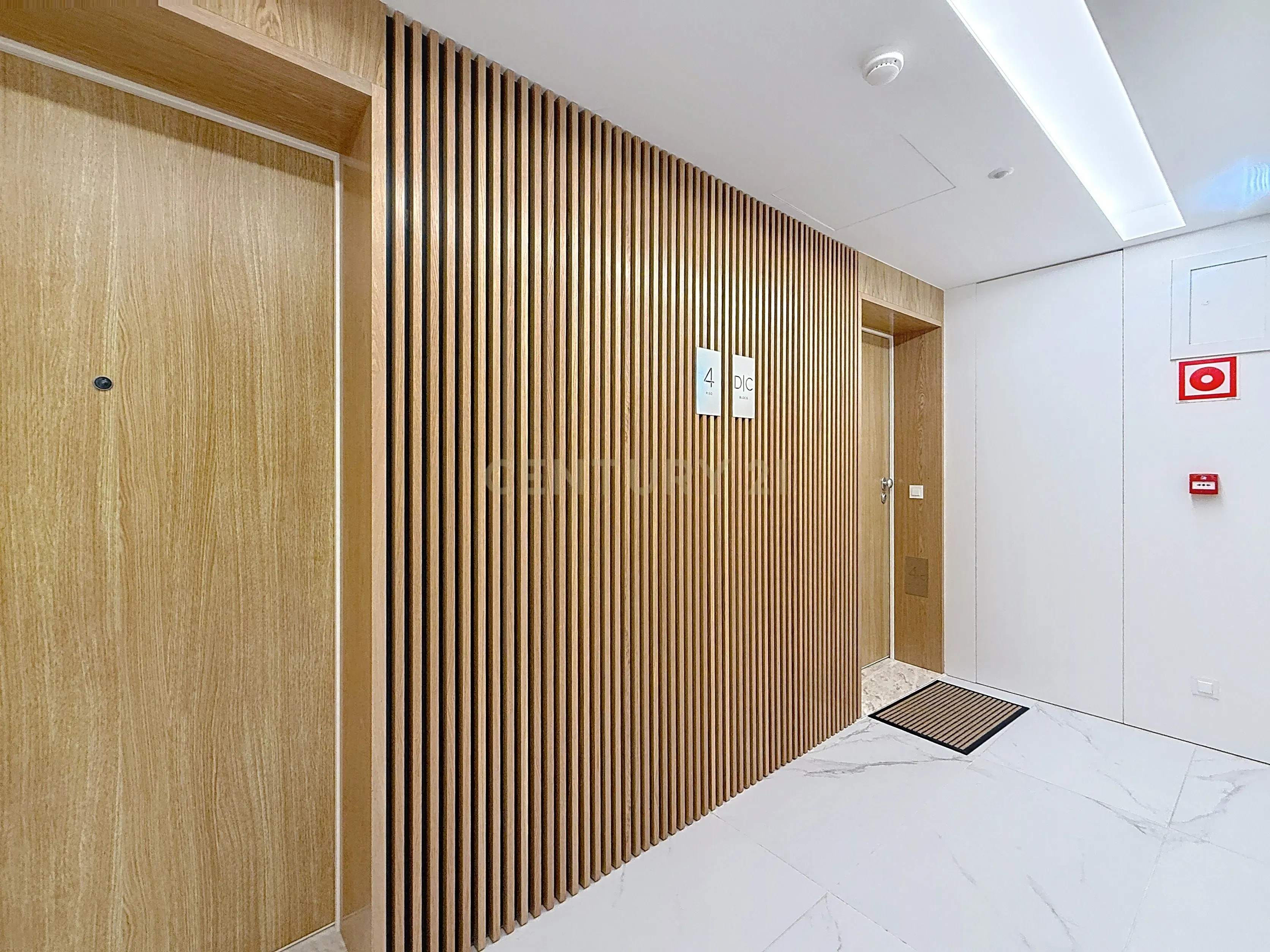 Apartamento T2 com Vista Rio, Semi-Novo, Empreendimento Seixal Baia / Vende-se com o mobiliário - Image 18