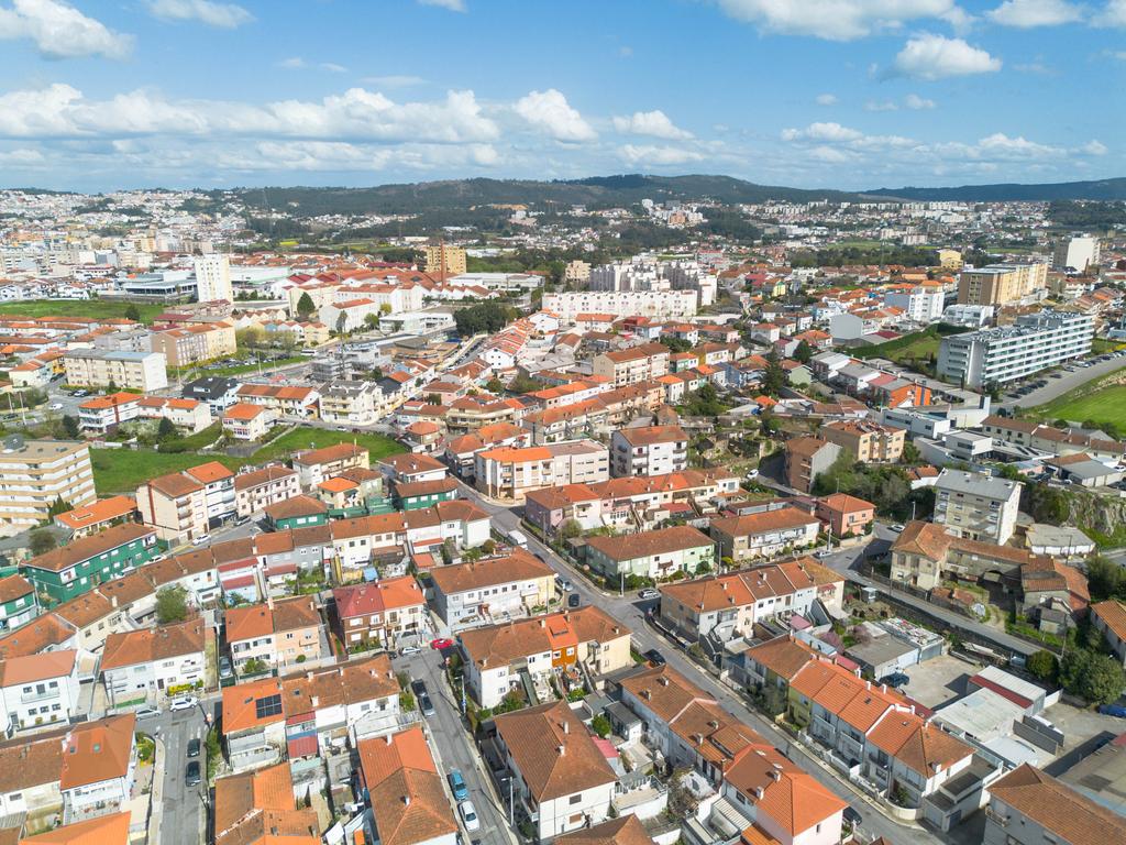 Apartamento T2 Novo com lugar de Estacionamento em Rio Tinto - Image 30