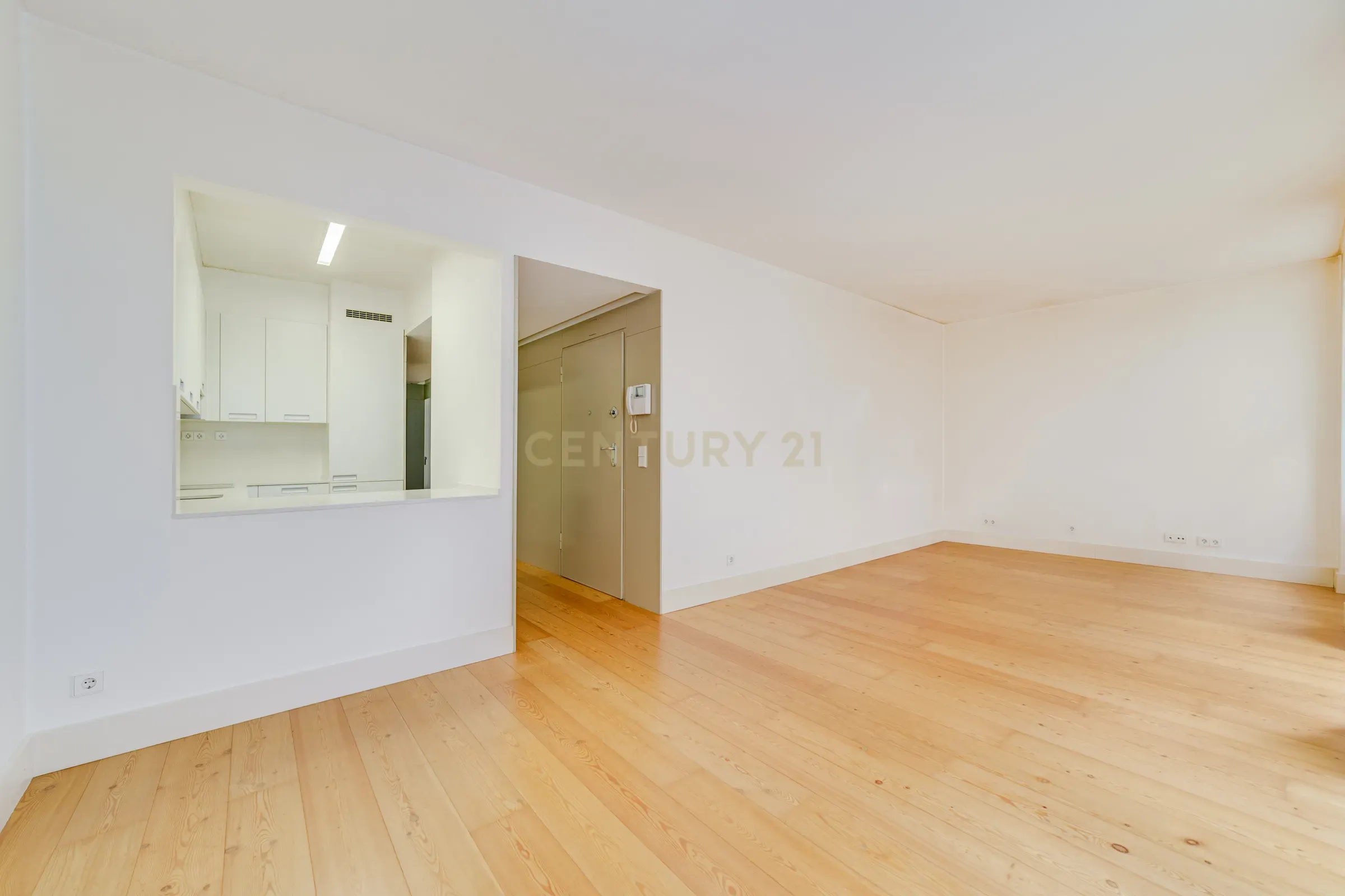 Encantador T2 de 81,5m² no coração do Príncipe Real - Image 4