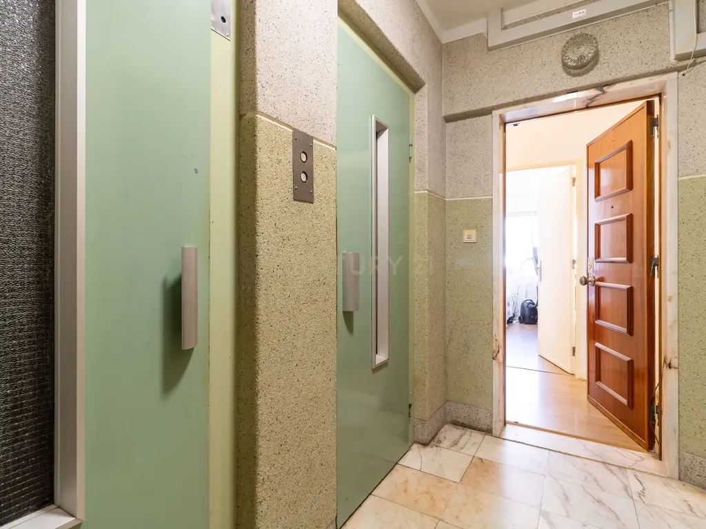 T2 com Excelente Localização em Agualva-Cacém | Ideal para Habitação Própria ou Investimento - Image 19