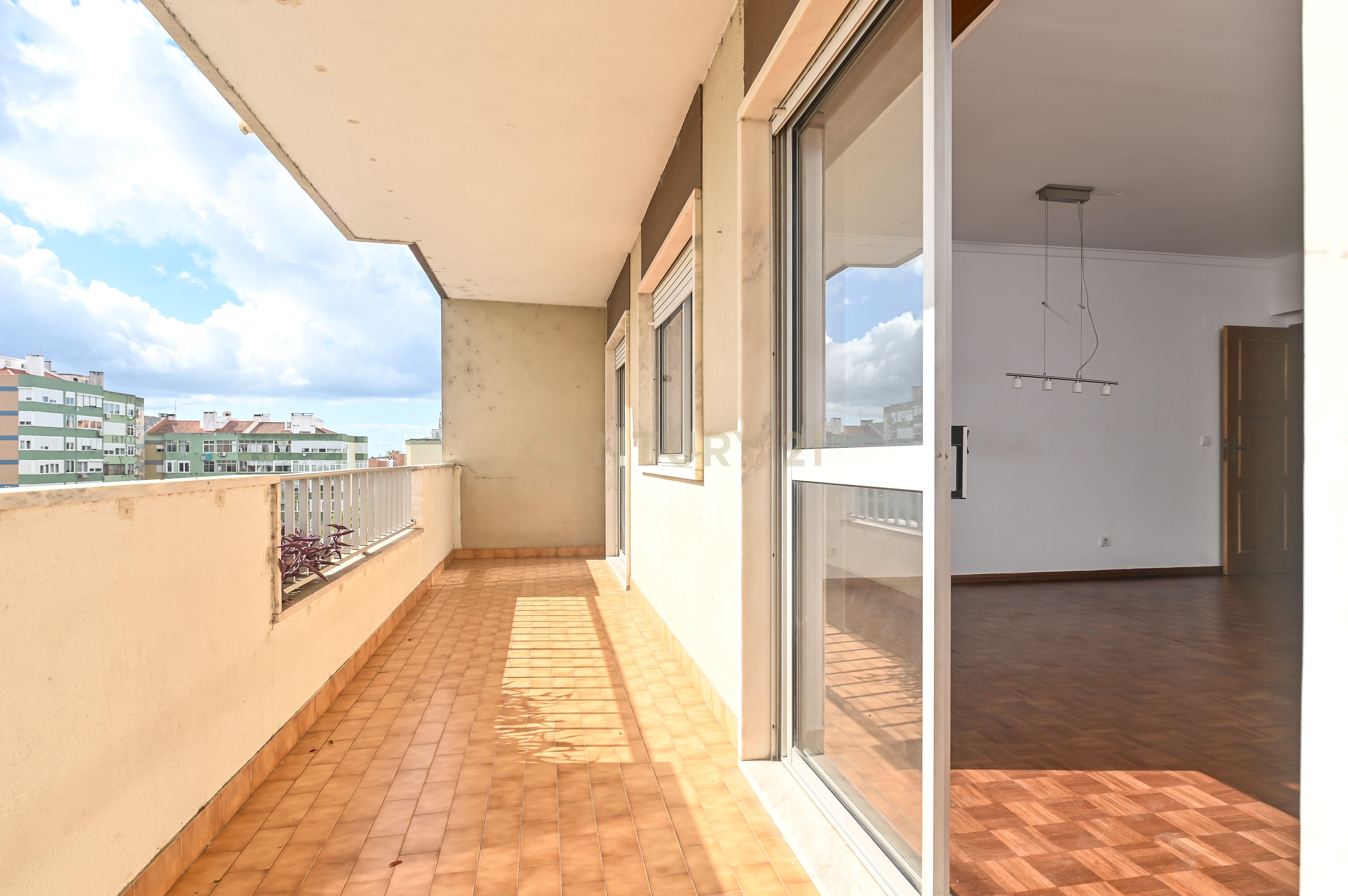 Fotografia 7 de Apartamento T2 para venda com vista para o Rio em Oeiras