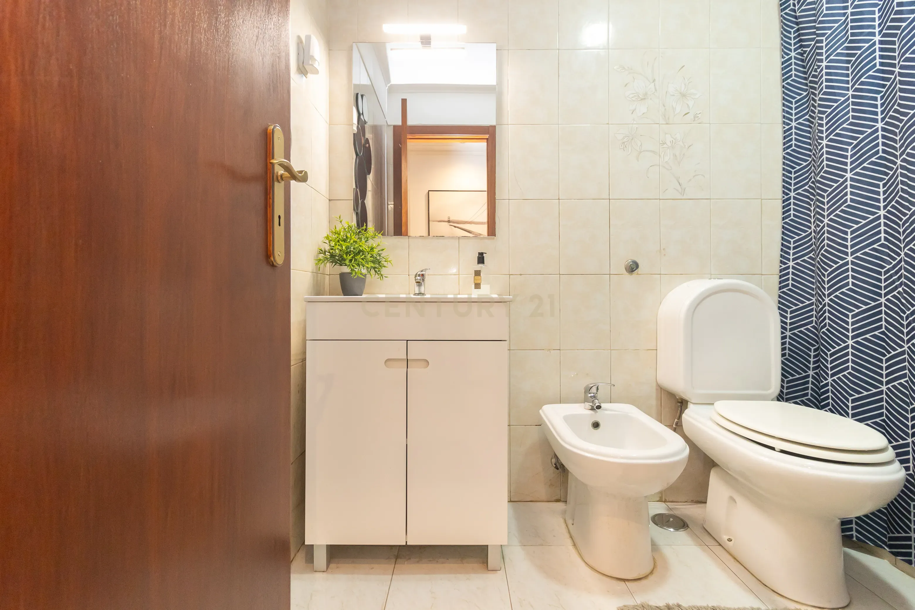Apartamento T3 c/ 2WC em Vale Flores (RESERVADO) - Image 15