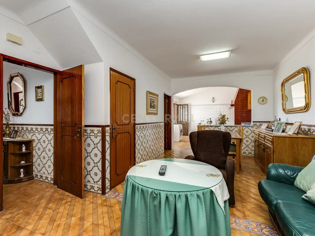 Moradia T8 de 288 m² no Centro de Montargil – Junto à Barragem - Image 6