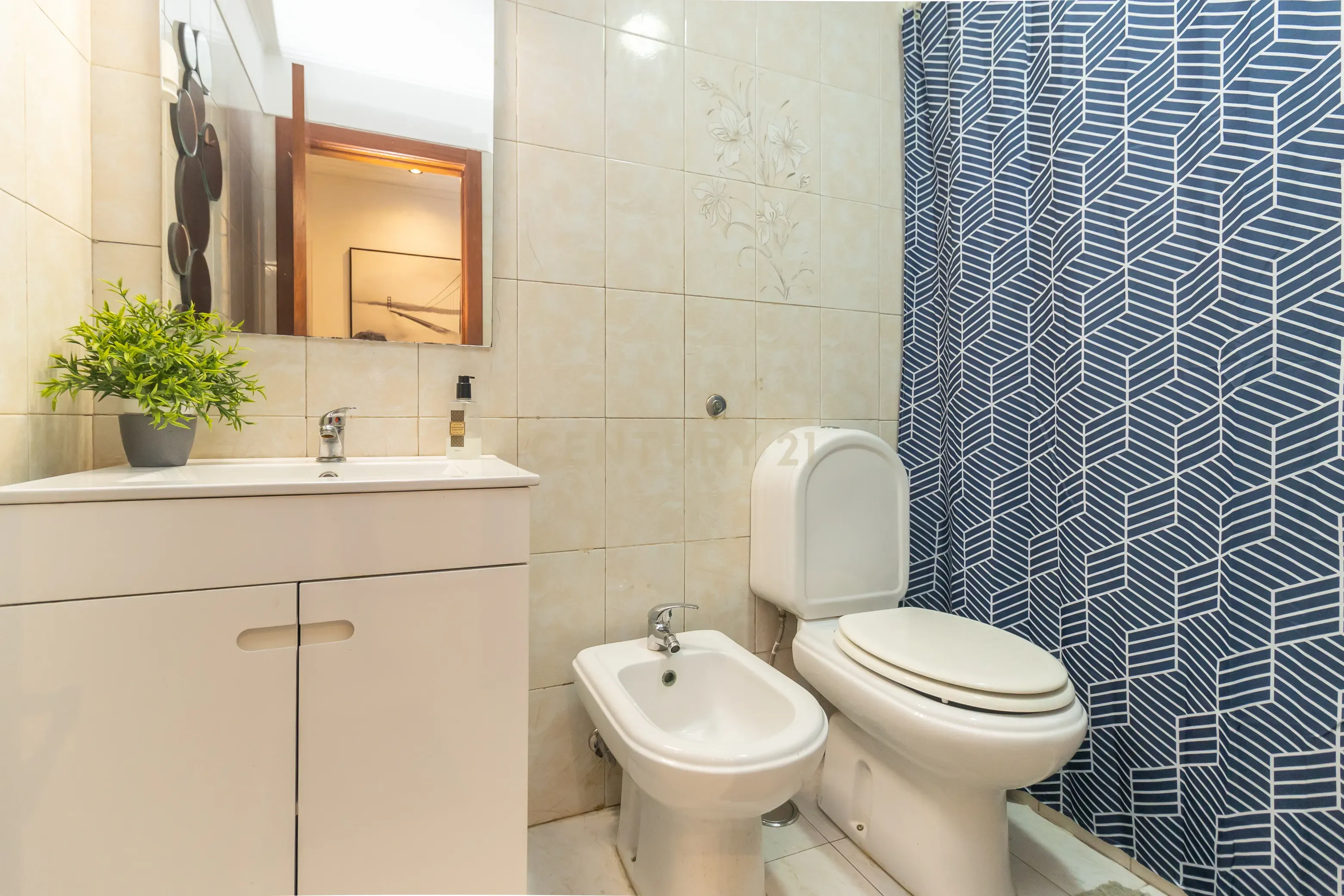 Apartamento T3 c/ 2WC em Vale Flores (RESERVADO) - Image 16