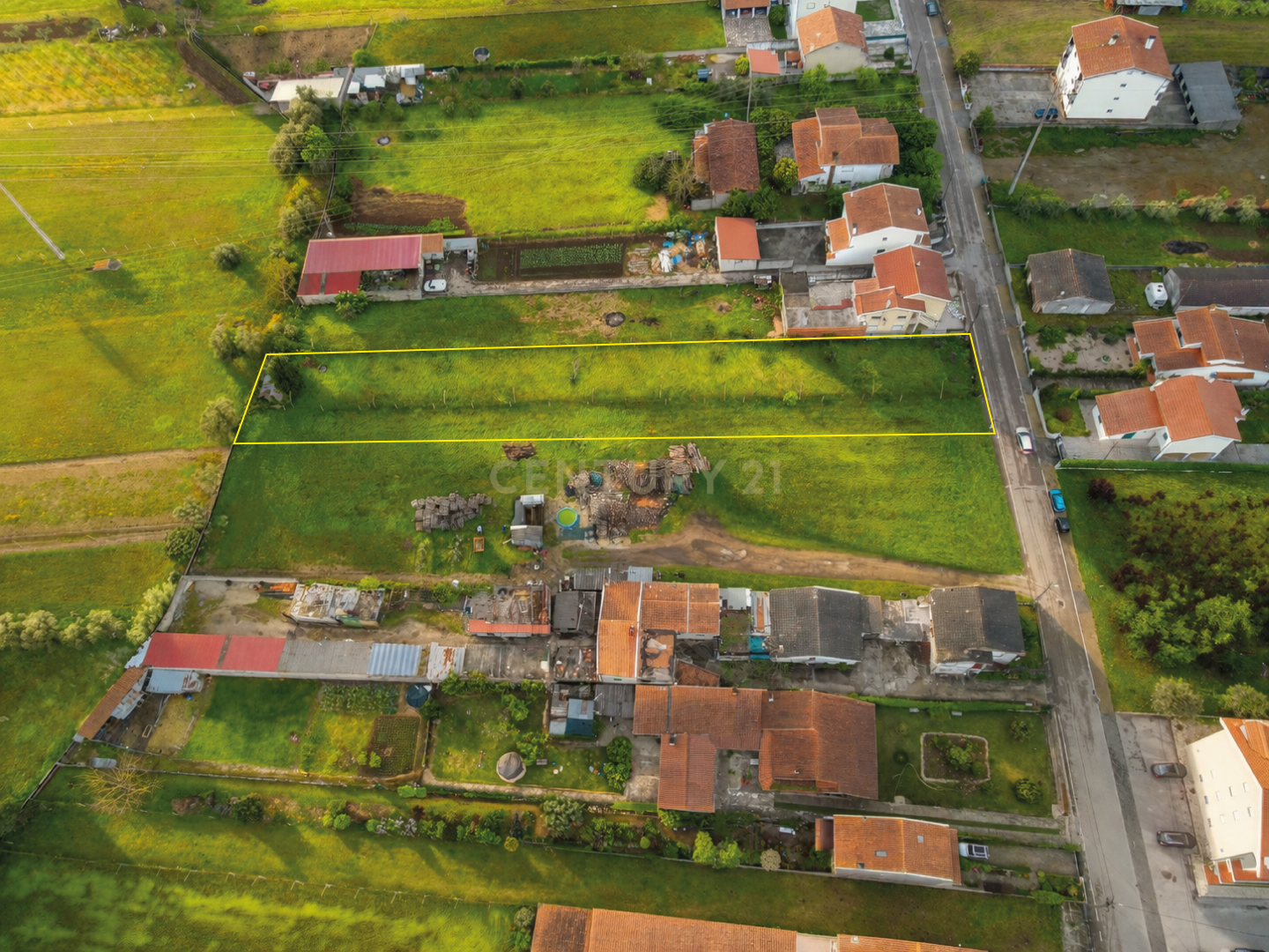 Fotografia 6 de Terreno rústico em zona urbanizável, com 1.780 m² perto do centro da Lousã.