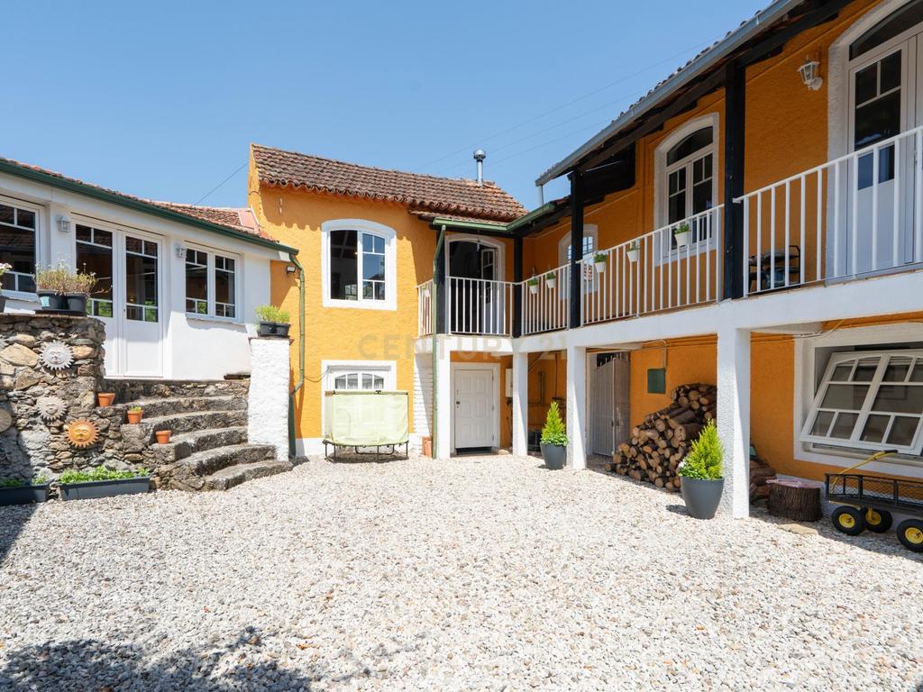 Moradia T7 tradicional em bom estado com varanda coberta, pátio, piscina, terraço coberta, vistas boas e jardim numa localização sossegada perto do centro de Arganil e o rio Alva - Image 75