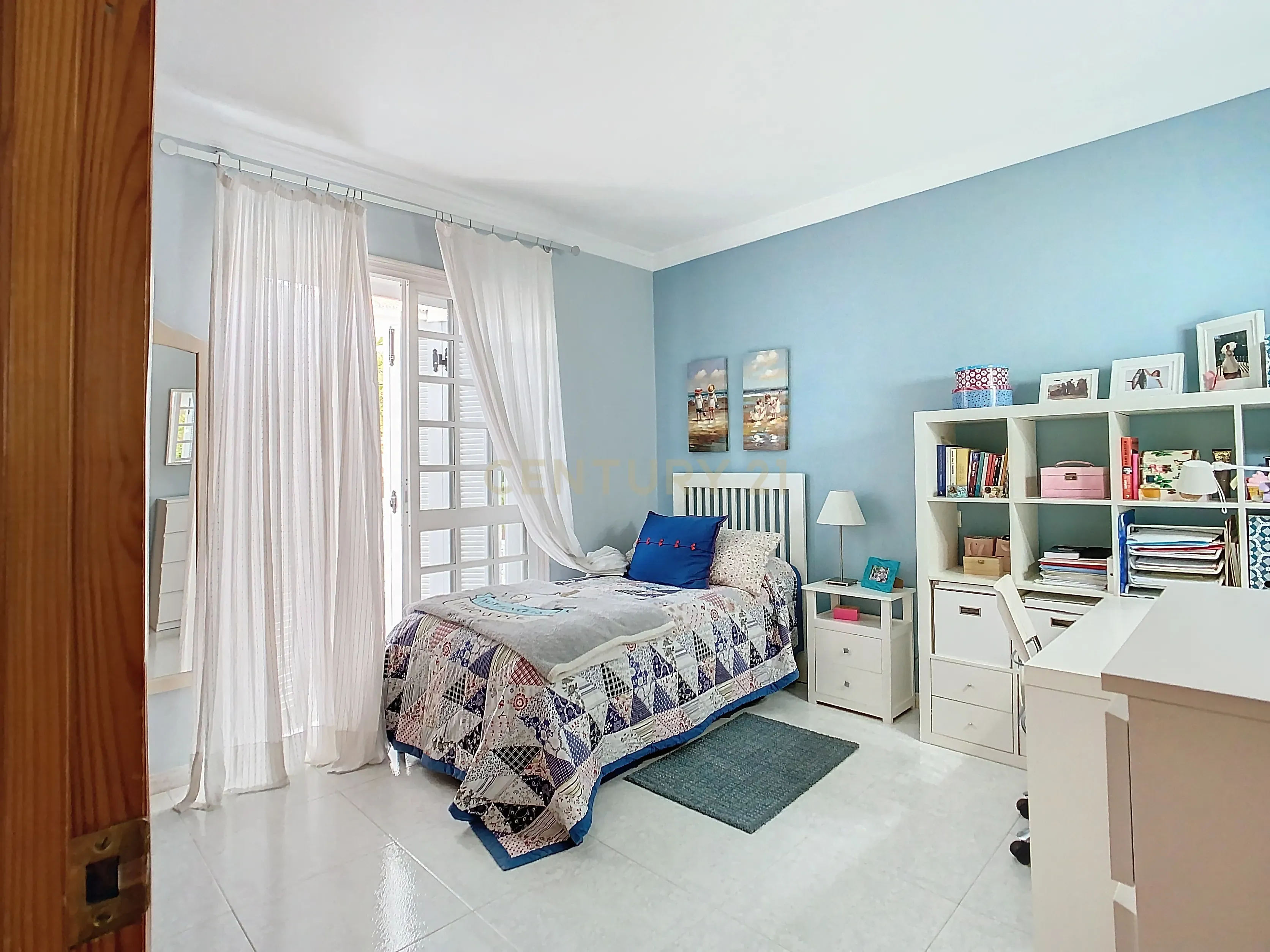 - Image 12