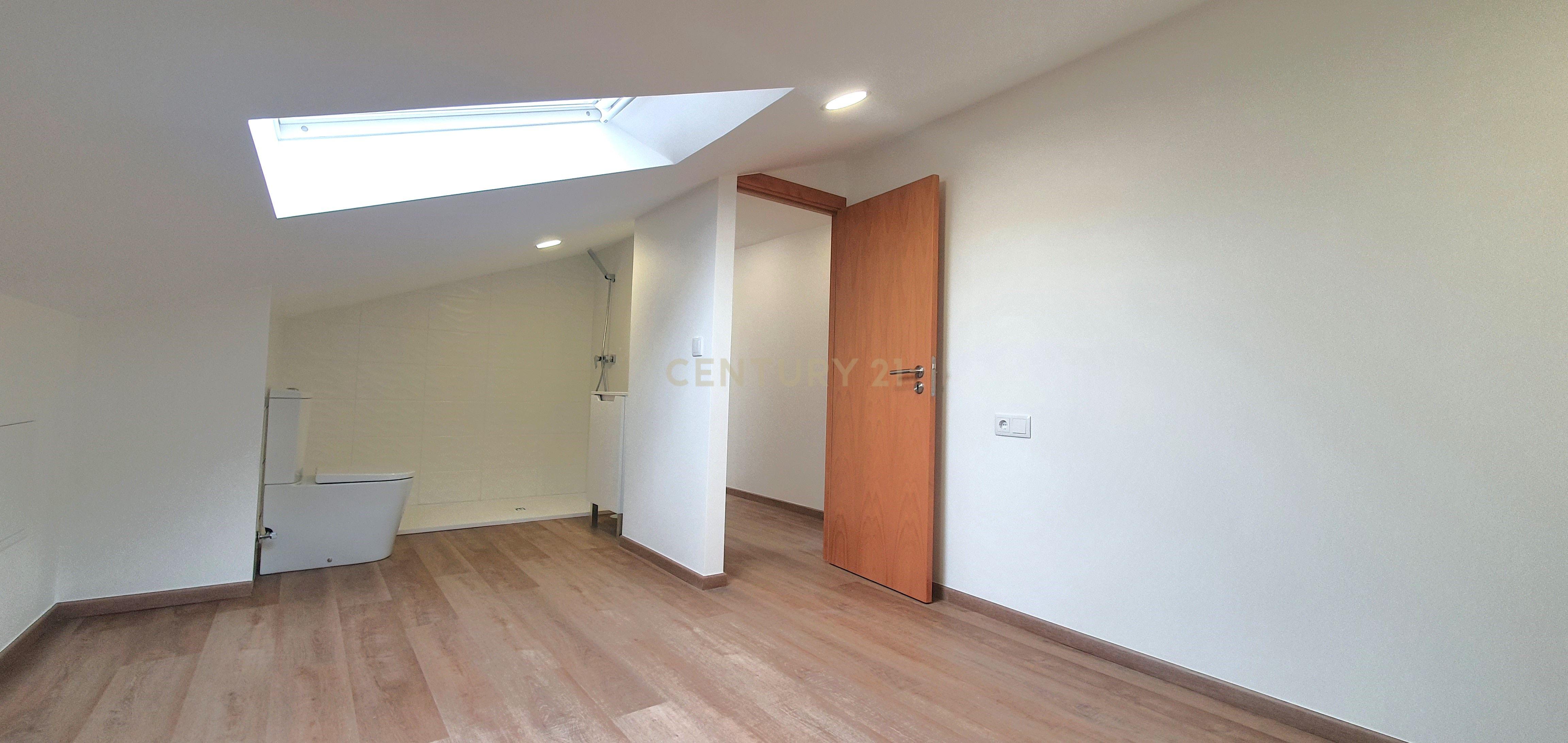 Apartamento T3+2 no Centro da Cidade - Image 12
