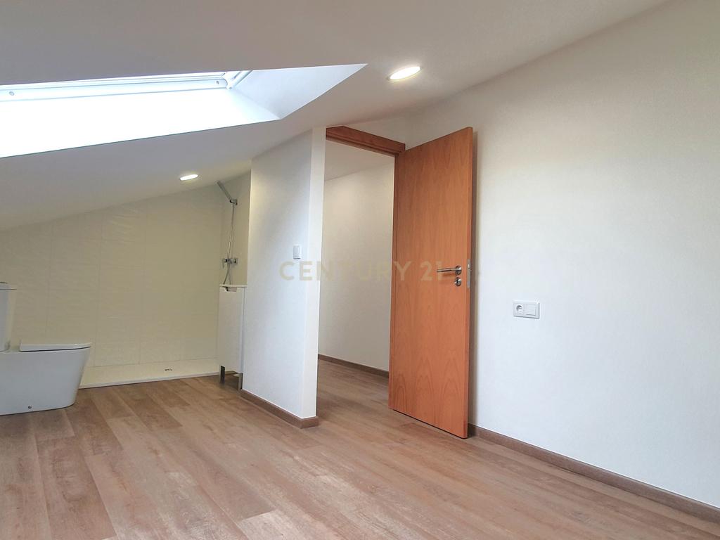 Apartamento T3+2 no Centro da Cidade - Image 12