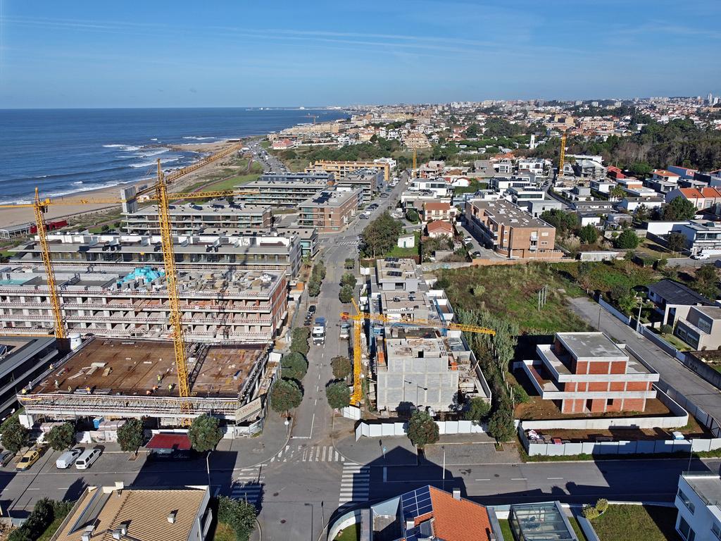 Moradia nova T4+1, de luxo, a escassos metros da Praia de Canidelo - Image 11