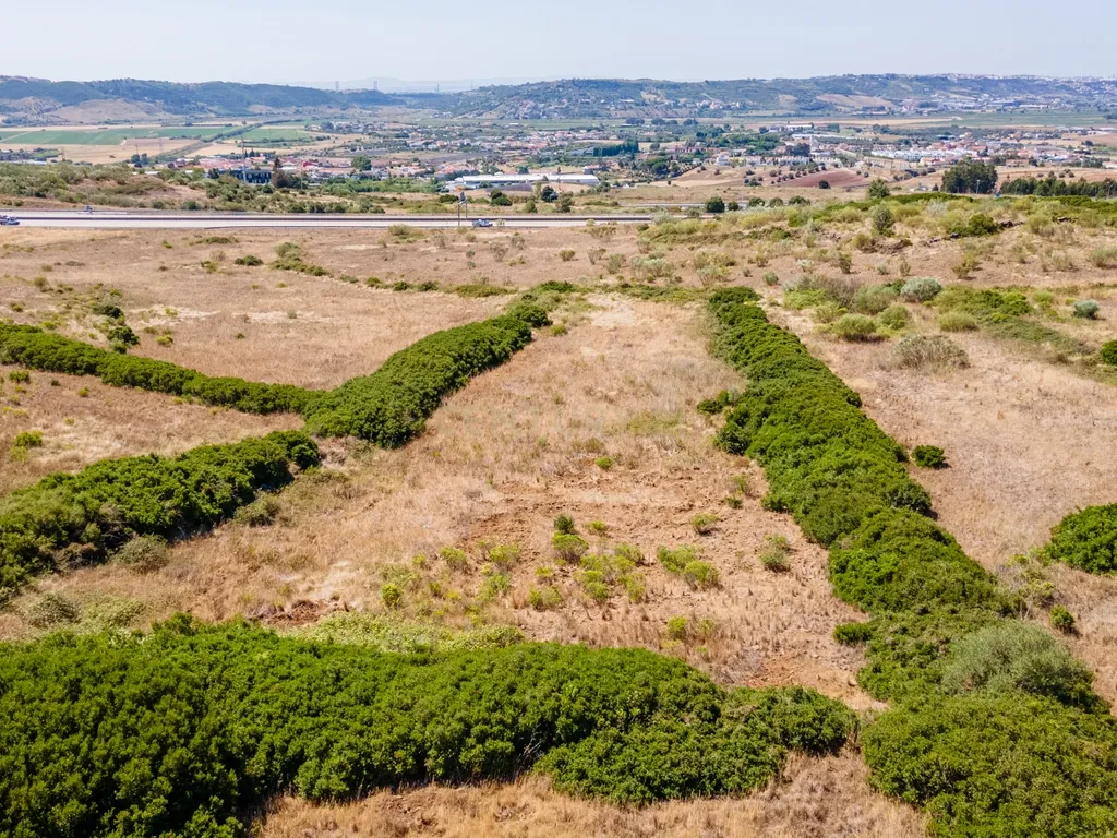 Terreno Rústico com 9640 m2 em São Julião do Tojal, Loures - Image 4