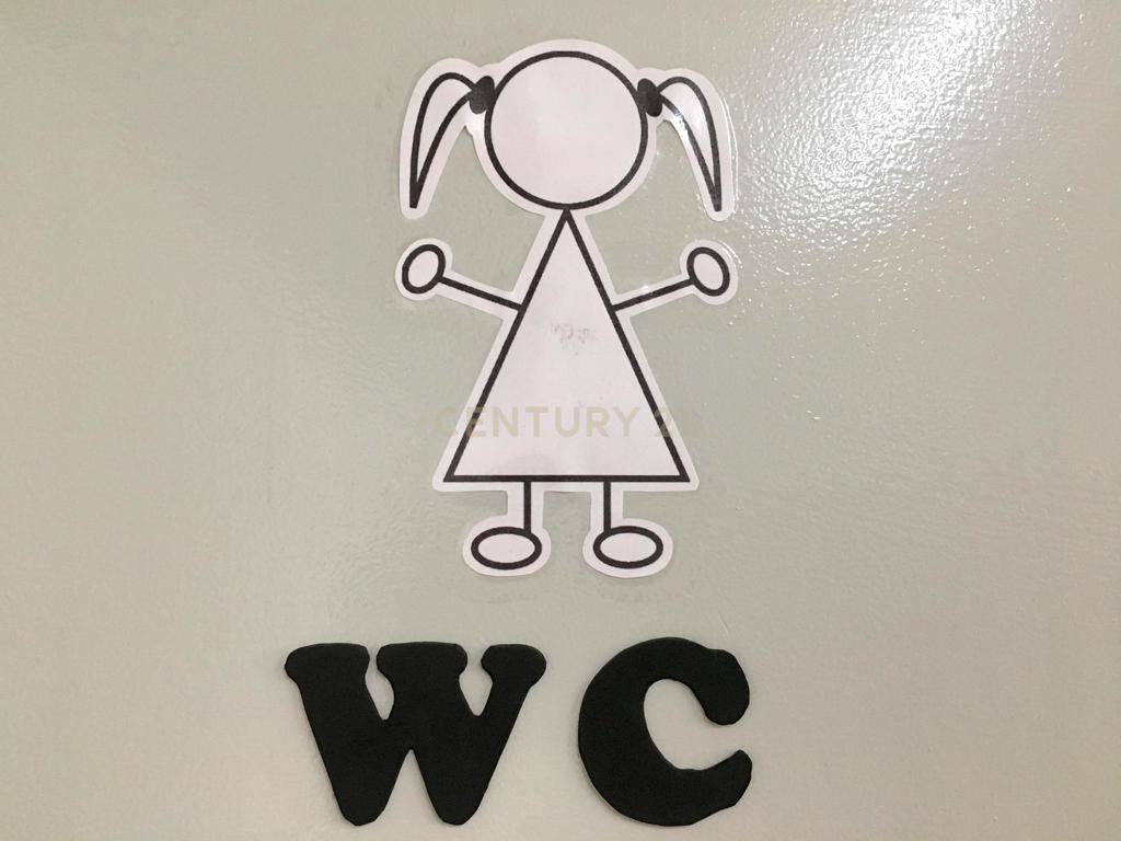 Grandioso Centro de Estudos em pleno funcionamento com diversos serviços no concelho de Matosinhos, Porto - Image 28