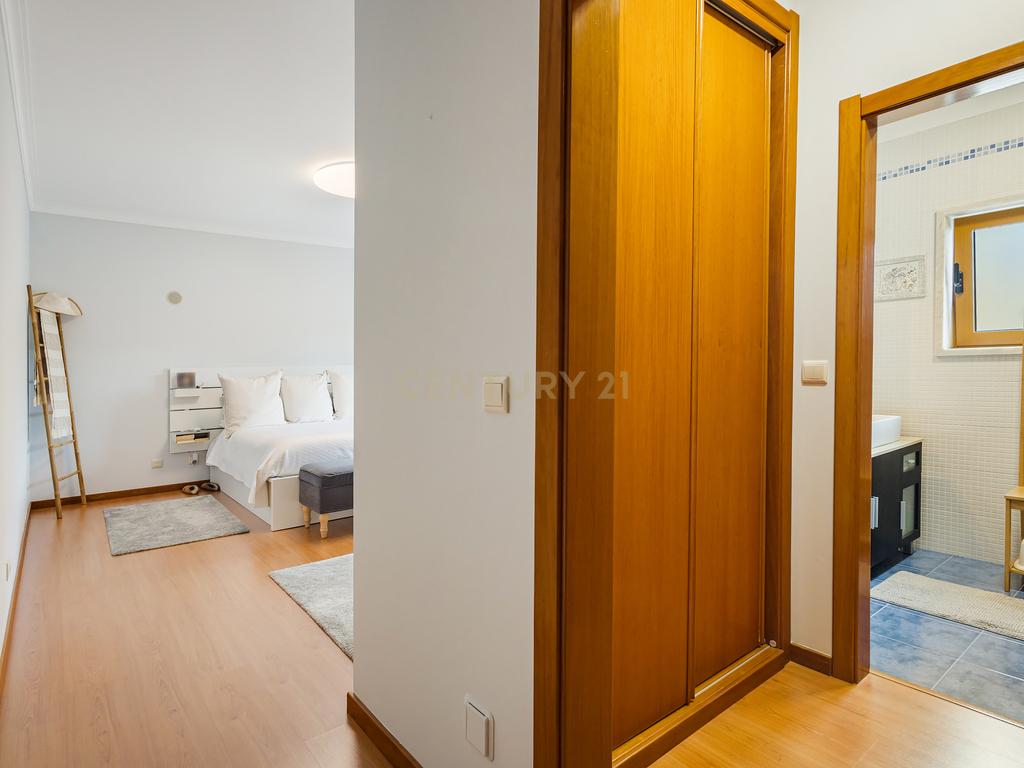 Magnífico Apartamento T2 com cozinha em open space, cozinha moderna, condomínio fechado em Mem-Martins - Image 10