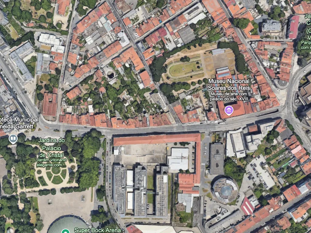 Prédio em Palácio de Cristal, Porto - Image 9