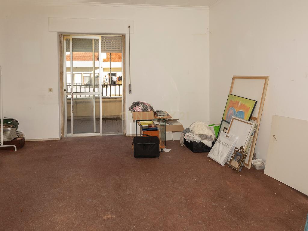 Apartamento T6 | Último Andar | 226m² | Quinta das Palmeiras, Oeiras - Image 28