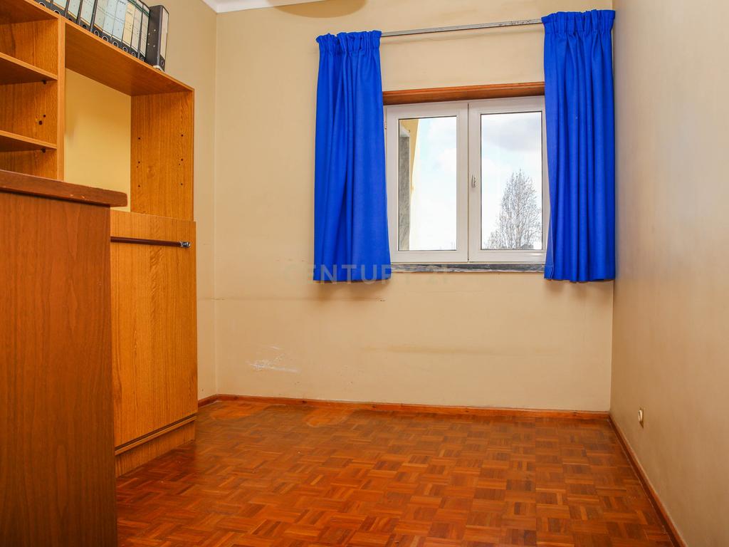 Prédio no Centro da Lourinhã - Image 41