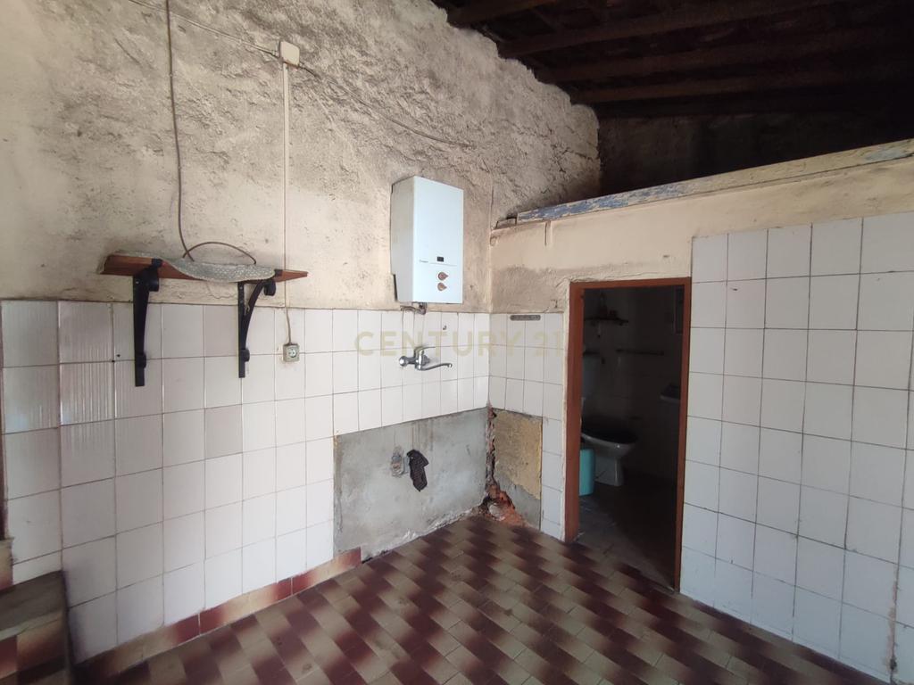 Moradia T3, com anexo, Sobral do Campo, Castelo Branco - Image 12