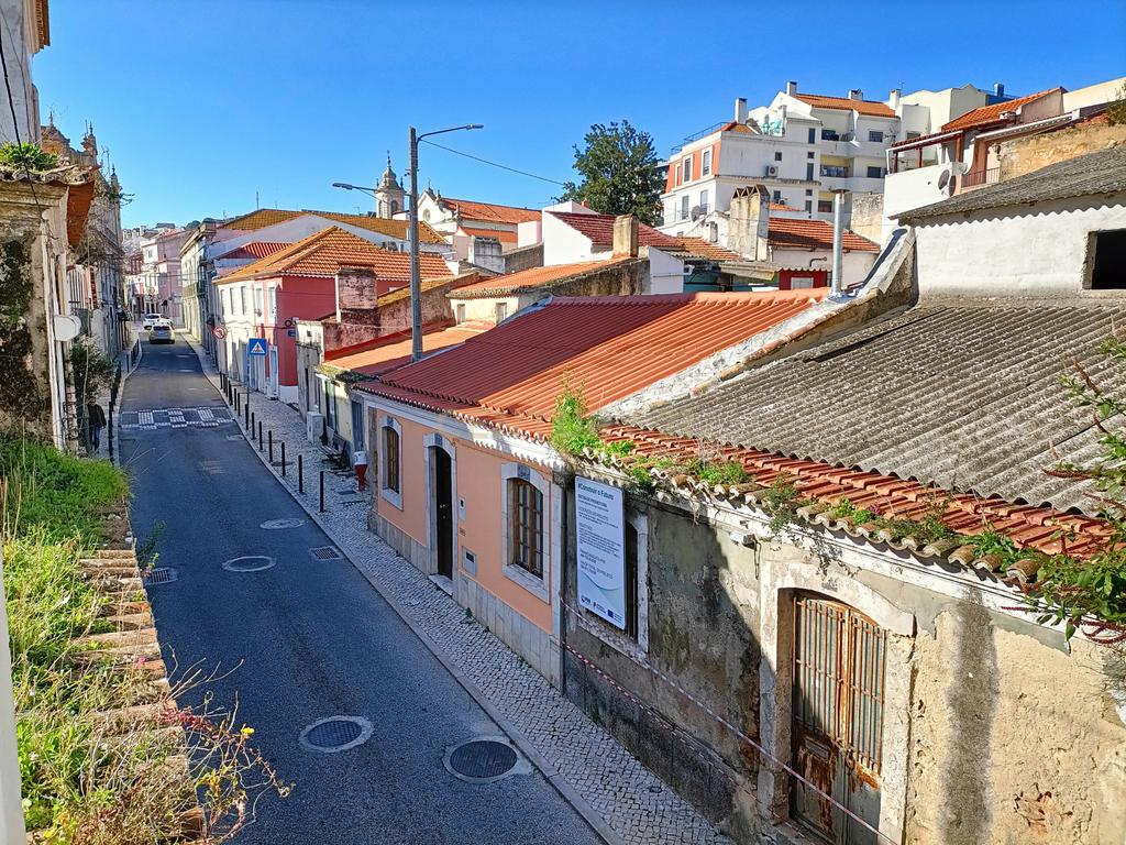 Prédio Misto (Loja + Apartamento T2) - Centro de Vila Franca de Xira - Image 12