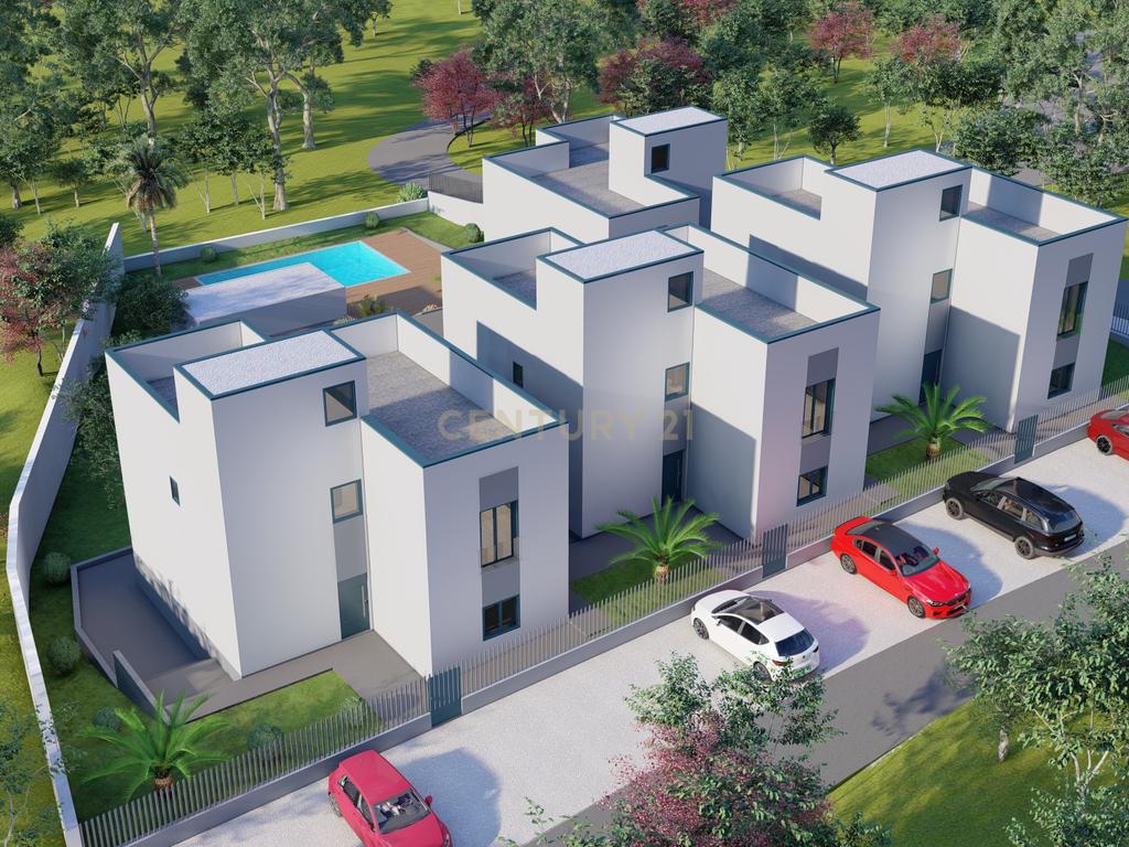 Moradia T4, condomínio fechado, Loures, piscina, 3 parqueamentos, vista desafogada - Image 16