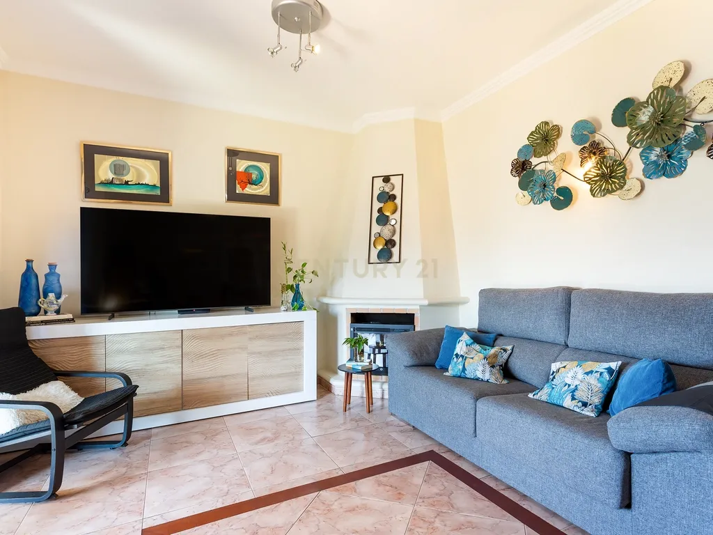 Apartamento T4 com 144m2 no Coração do Algarve - Almancil - Image 6