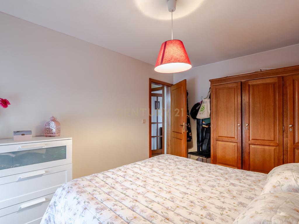 Apartamento T2 na Senhora da Hora, Matosinhos - Image 12