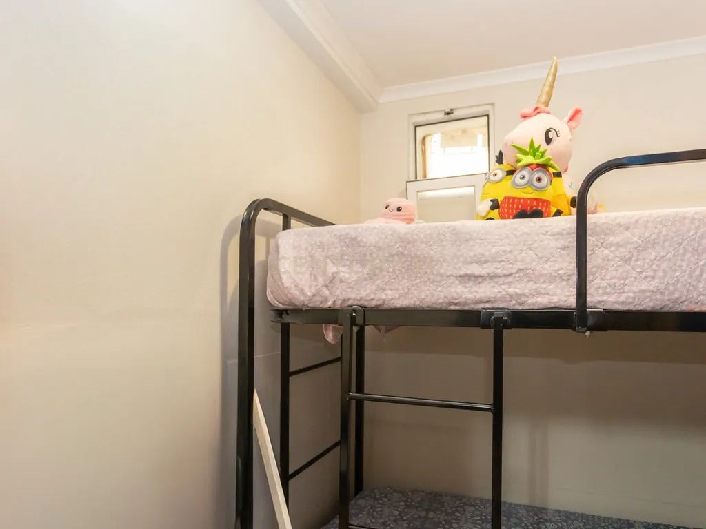 Apartamento T2 no centro de Sesimbra, a poucos passos da praia - Image 9
