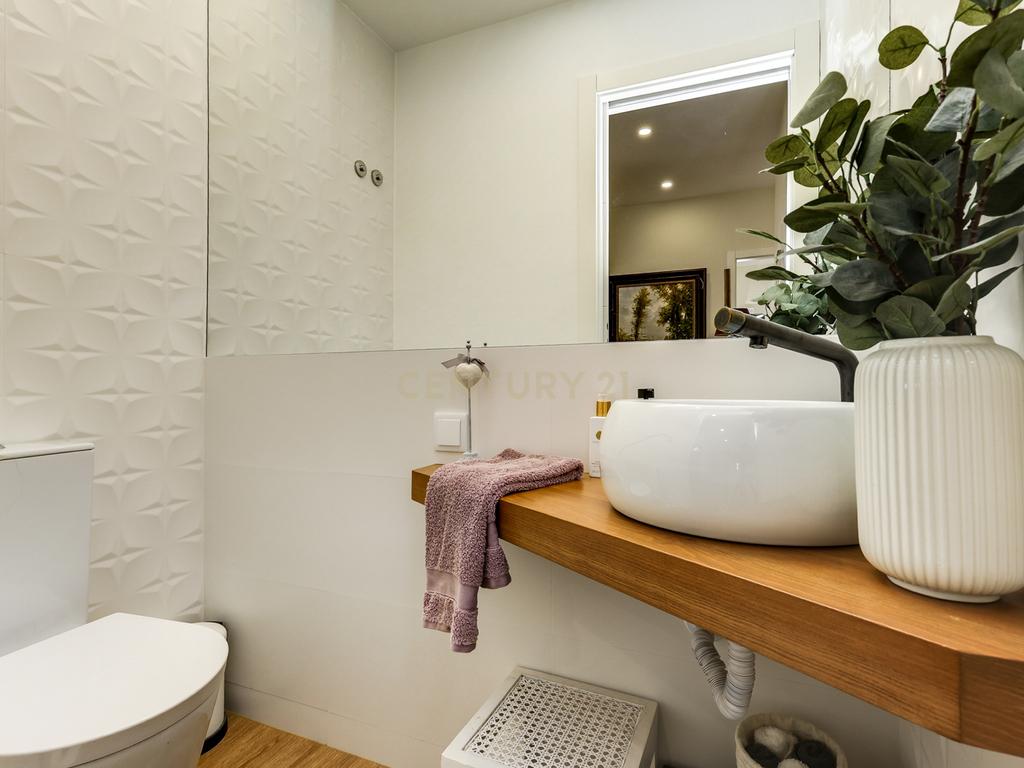 Apartamento T3 em Cascais com Luz Natural e Boa Localização - Image 12